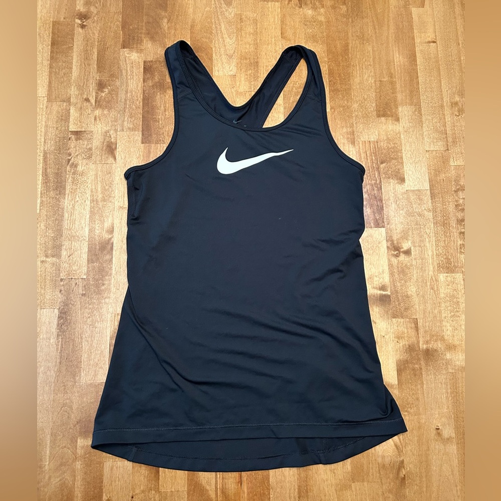 Nike Black Fitted Sleeveless Tank Top